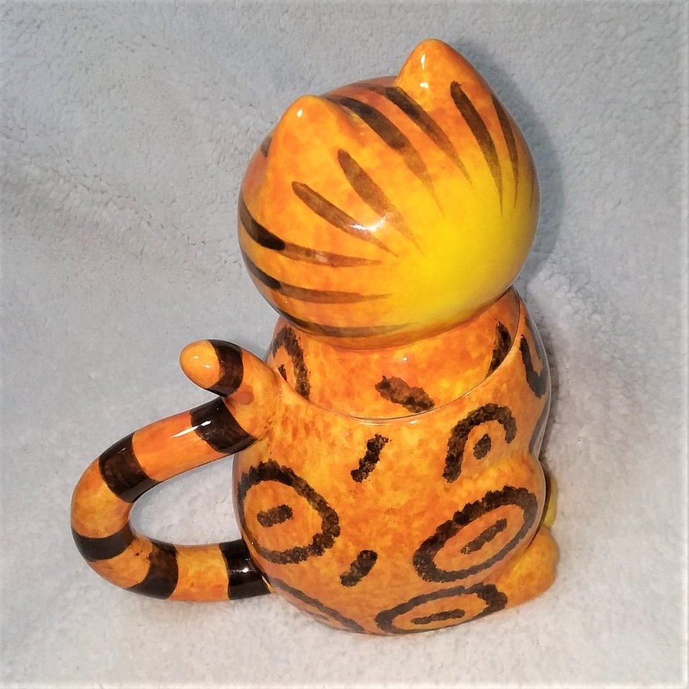 BOSTON MARKET Orange Decorative Cat Mug - Picture 2 of 6